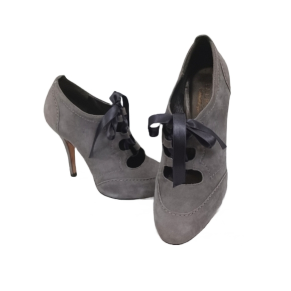 TALBOTS "LAURA" LACE-UP HEELS SIZE 7 - Picture 1 of 11